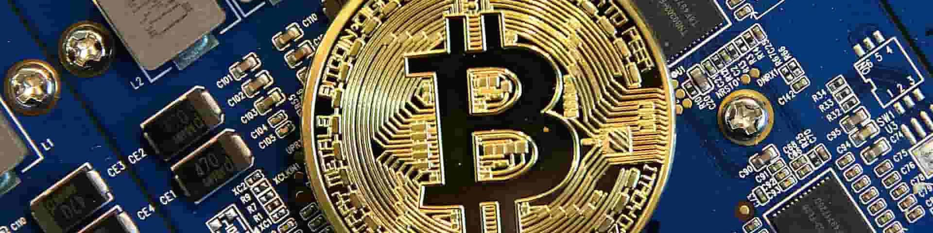 کشف مزرعه استخراج غیر قانونی بیت کوین در اصفهان